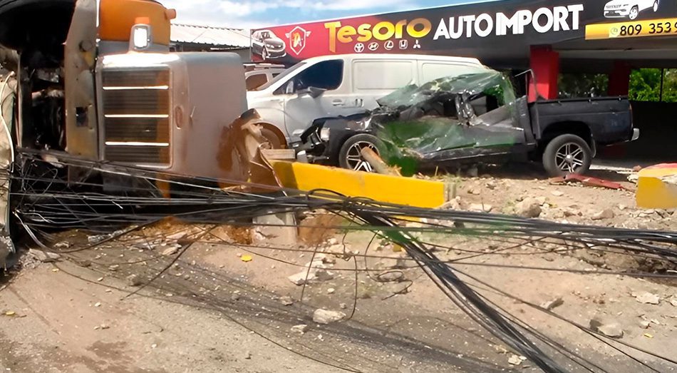 Fuerte accidente se reportó en la Autopista Duarte