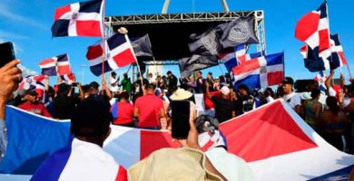 Así estuvo la protesta en la Plaza de la Bandera