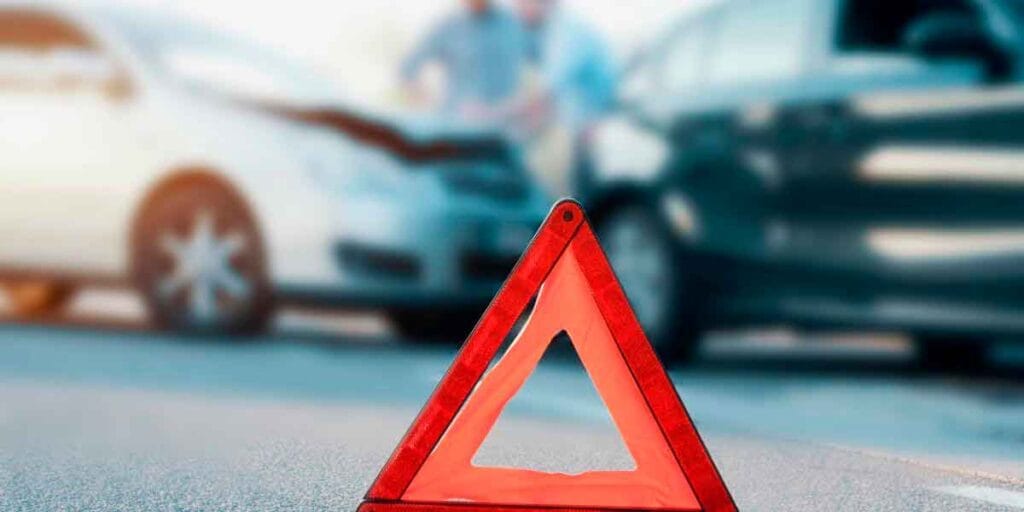 Accidente en la autopista 30 de Mayo cobra la vida de un joven tras violenta colisión