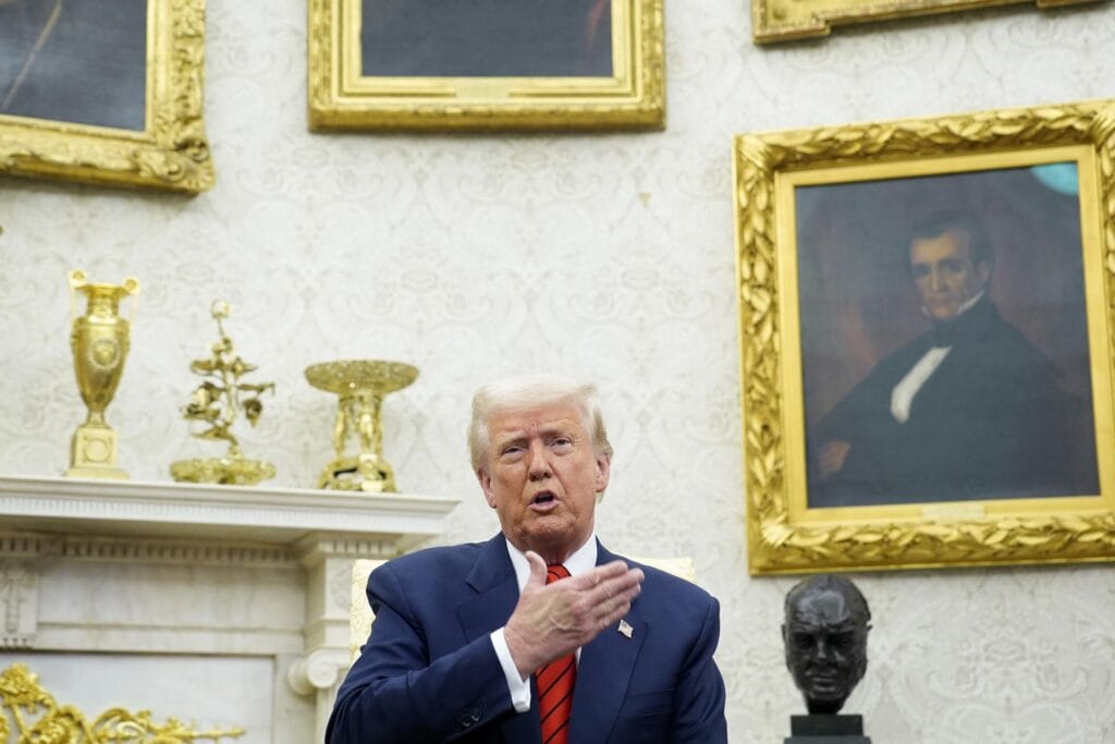 Esta es la ley que usaría Trump para deportar a inmigrantes sin pasar por audiencia