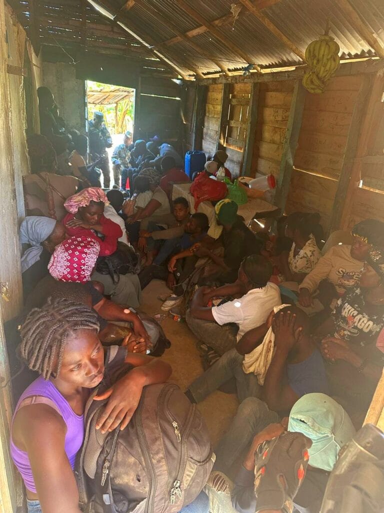 El Ejército de RD halló a 50 inmigrantes haitianos