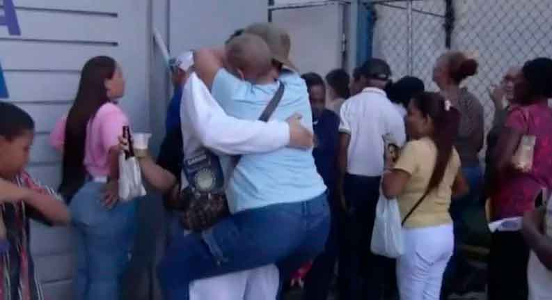 Sentimientos encontrados marcaron la llegada de los repatriados