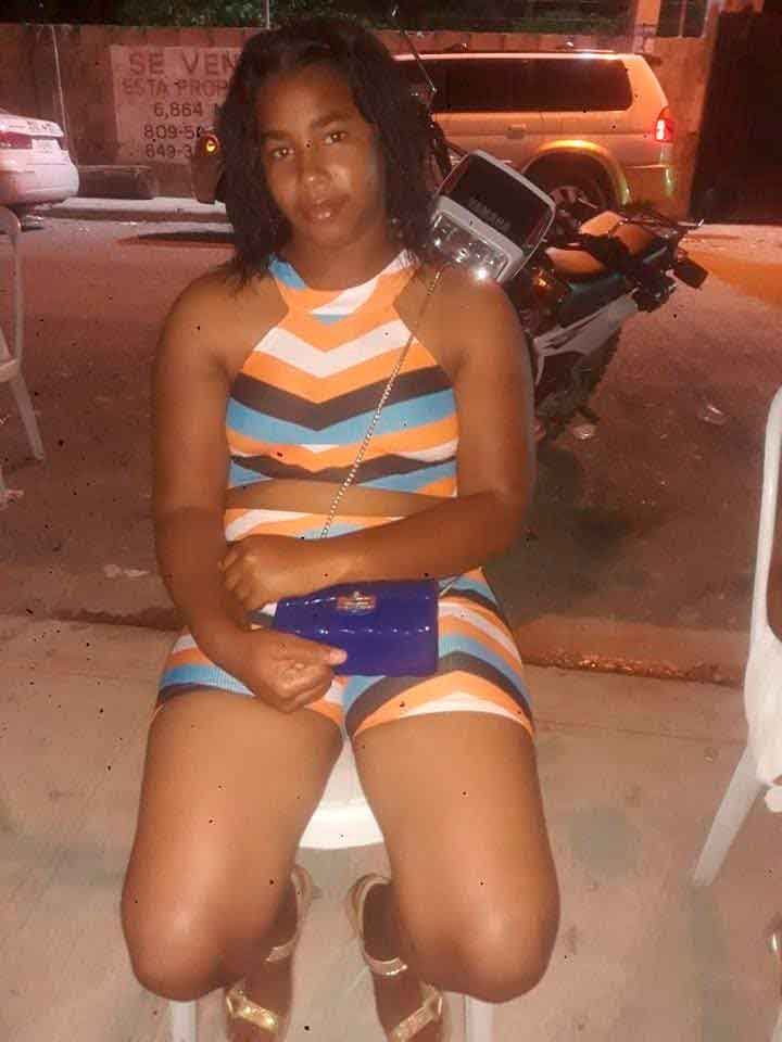 Villa G&uuml;era llora la partida de la jovencita Nayeli Avalo