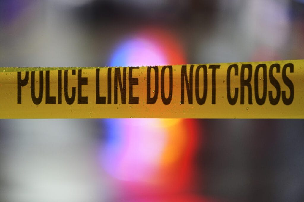 Hallan muertas a dos estudiantes universitarias de Wisconsin en presunto asesinato-suicidio