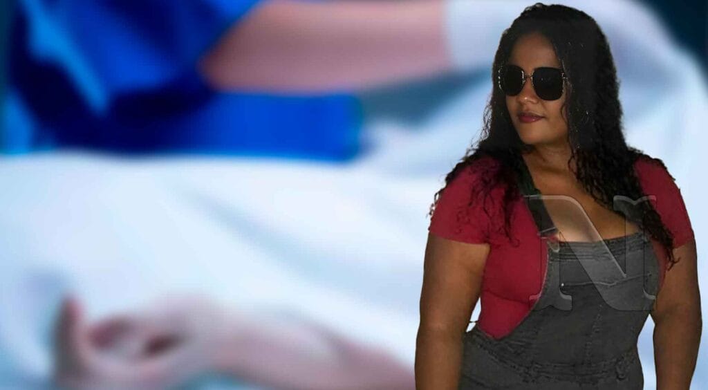 Una joven identificada como Esther Herrera