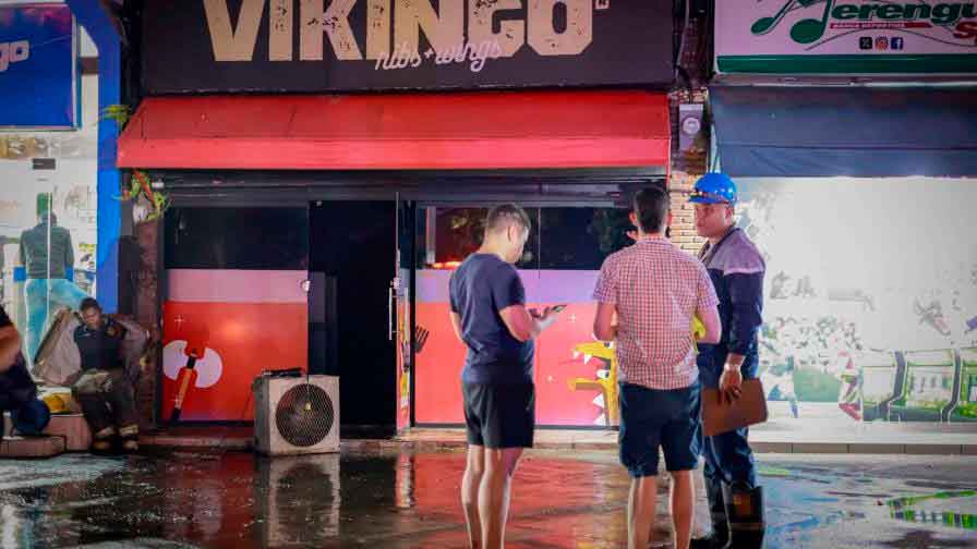 Conato de incendio en restaurante Vikingo genera susto, pero no deja heridos