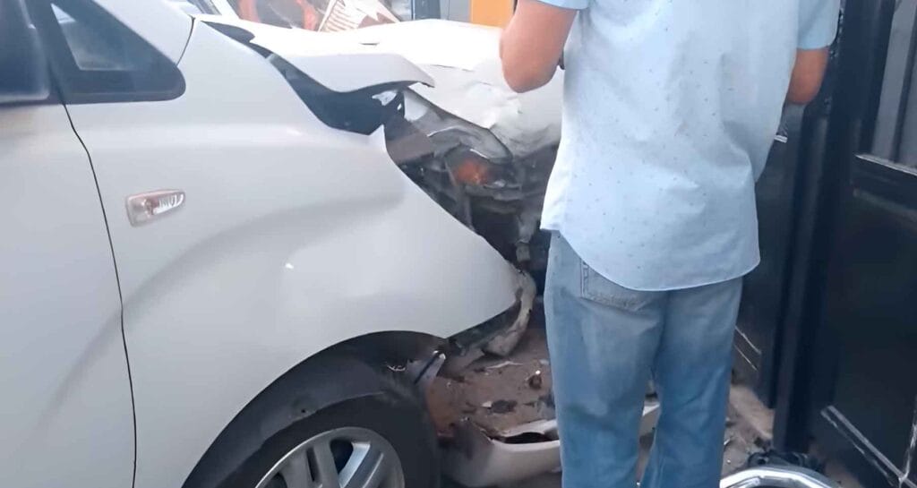 Dos mujeres resultan heridas en accidente vial en “La Ruta de San Carlos”, La Romana