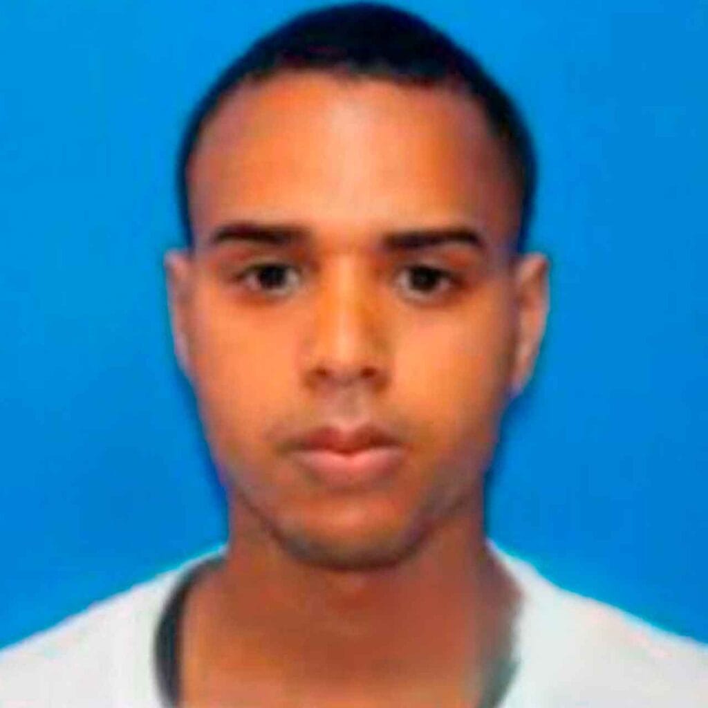 el cuerpo sin vida de Jeron Reyes