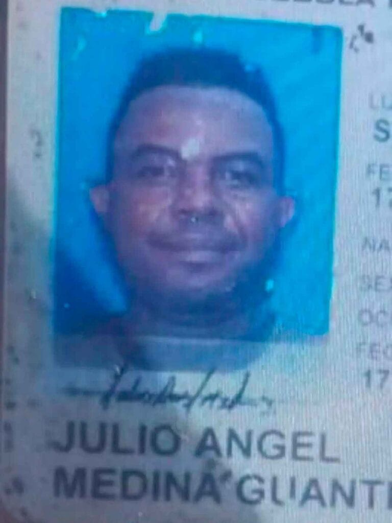 Julio &Aacute;ngel Medina