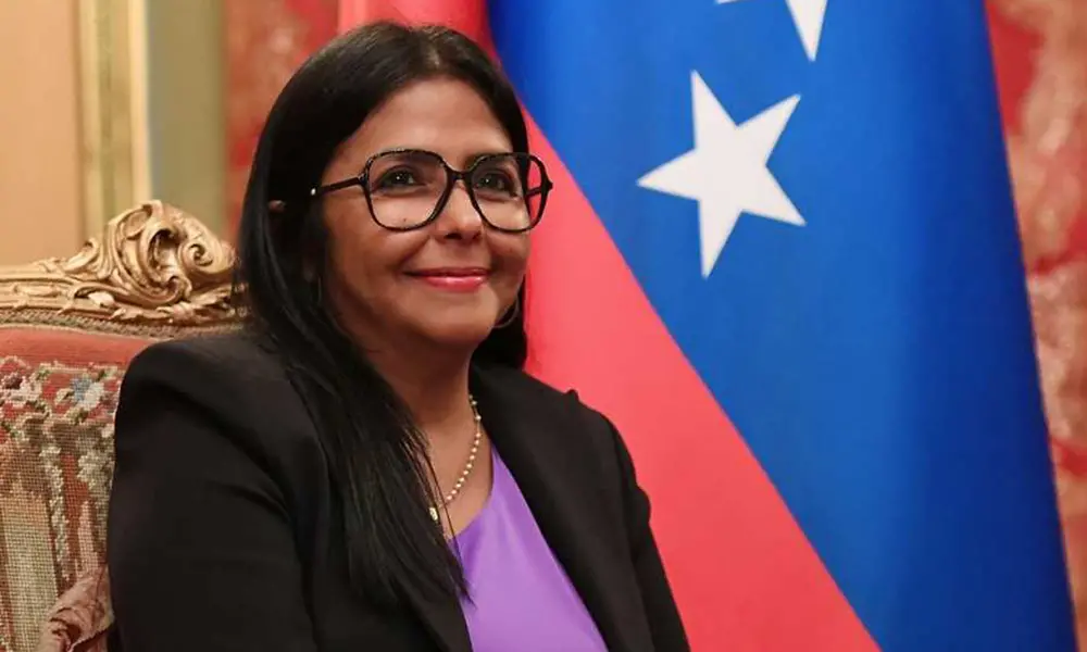 Delcy Rodríguez se reúne con una delegación del Banco Mundial
