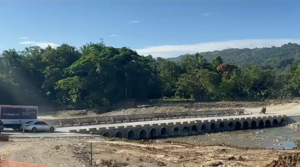Restablecen el paso sobre el río Camú