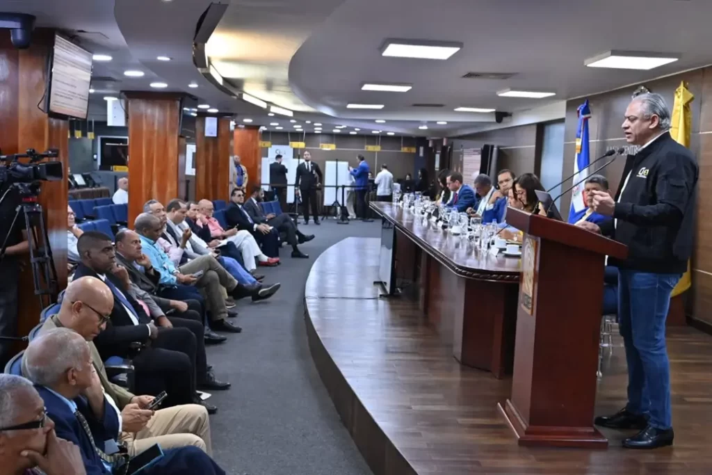 JCE iniciará renovación de cédula para dominicanos en el exterior el 20 de mayo
