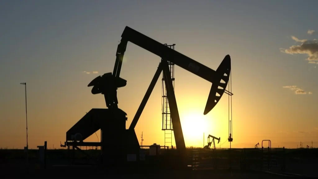 La nueva alza del petróleo de más del 2 % lleva a caídas generalizadas en bolsas europeas