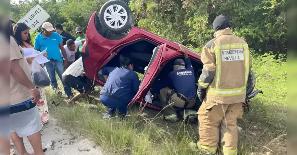 Accidente en Punta Cana-Miches dejó varios afectados