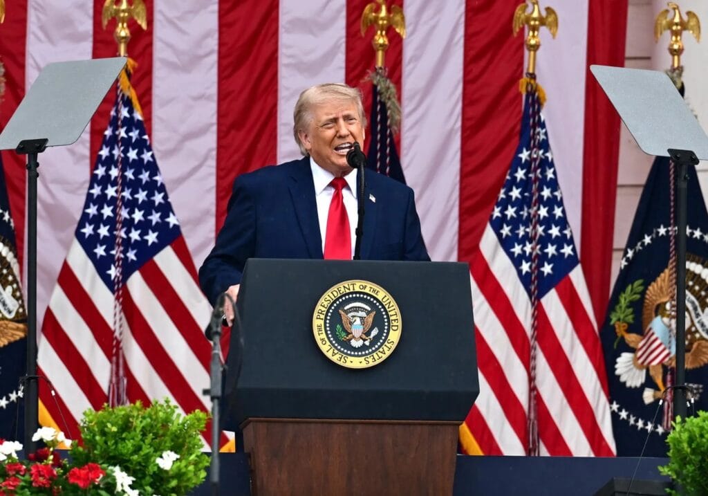 Trump afirma que las negociaciones con Irán «avanzan favorablemente»