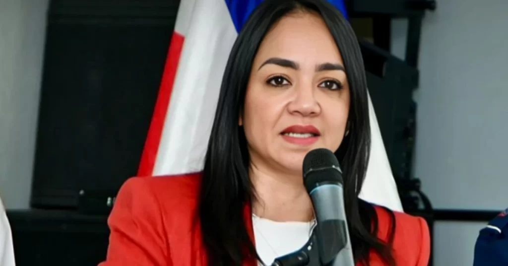 Faride Raful anuncia medidas que impactarán a motoristas en RD