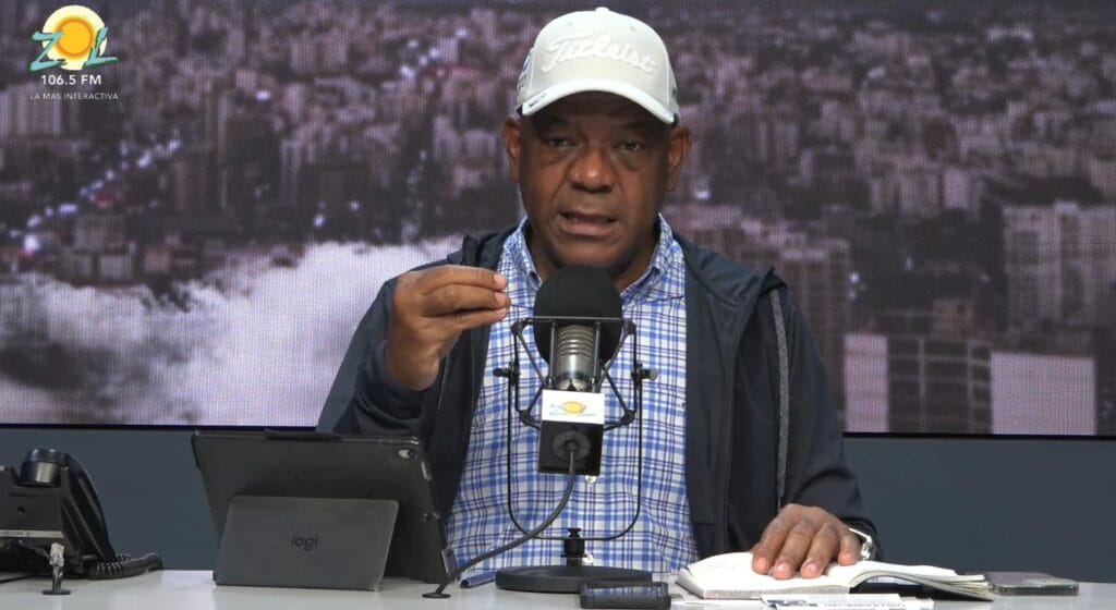 Julio Martínez Pozo vincula devolución de visa a Gonzalo Castillo con posible “no ha lugar” en caso judicial