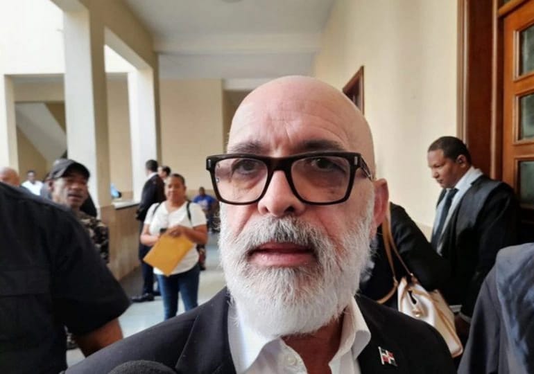 Ángel Martínez condenado a seis meses de prisión por difamación contra Milagros De Camps Germán