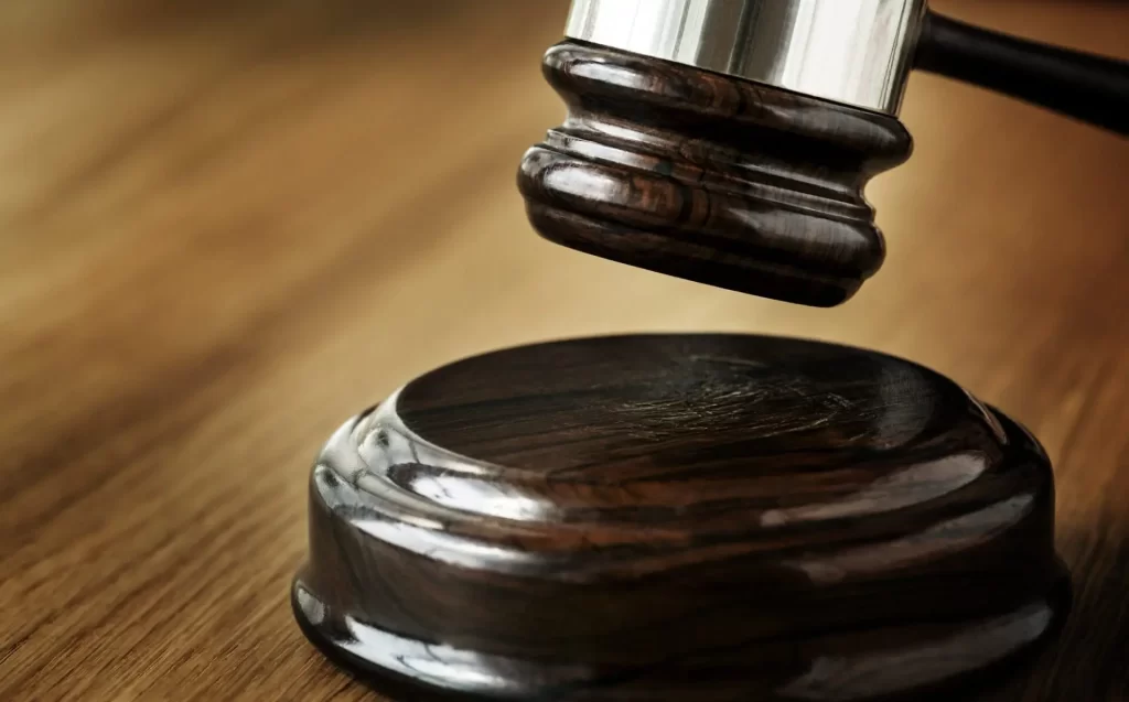 Condenan a 20 años de prisión a dos hermanos por homicidio en Barahona