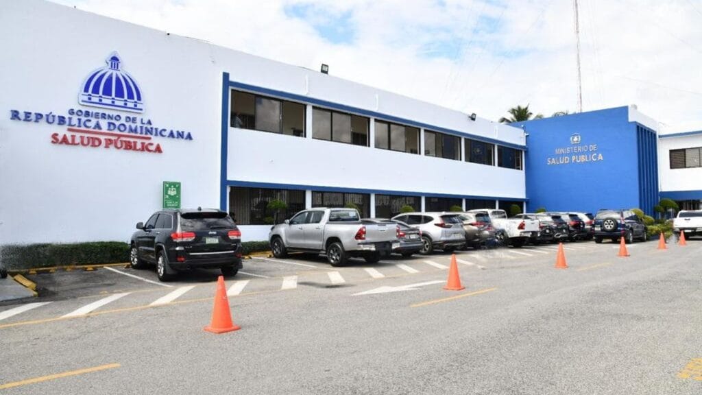 Ministerio de Salud alerta sobre polvo del Sahara y llama a tomar medidas preventivas
