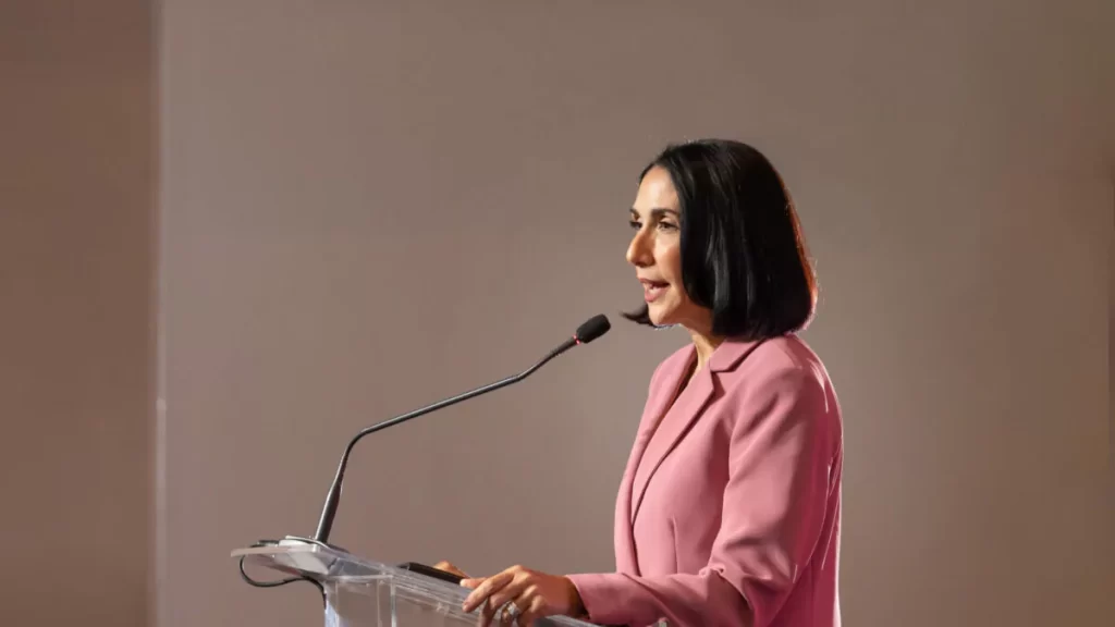 Raquel Arbaje llama a no normalizar el trabajo infantil durante lanzamiento de campaña “Tarjeta Roja”