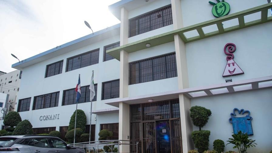 Familia recibe en una funda negra los restos de adolescente fallecida mientras estaba bajo tutela de Conani