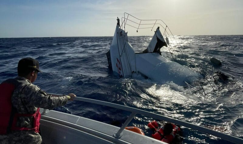 Armada rescata a dos personas tras incidente marítimo frente a costas de Puerto Plata