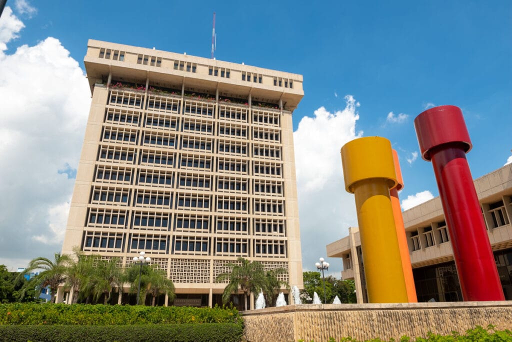 Banco Central proyecta crecimiento económico de hasta 4 % para RD en 2026
