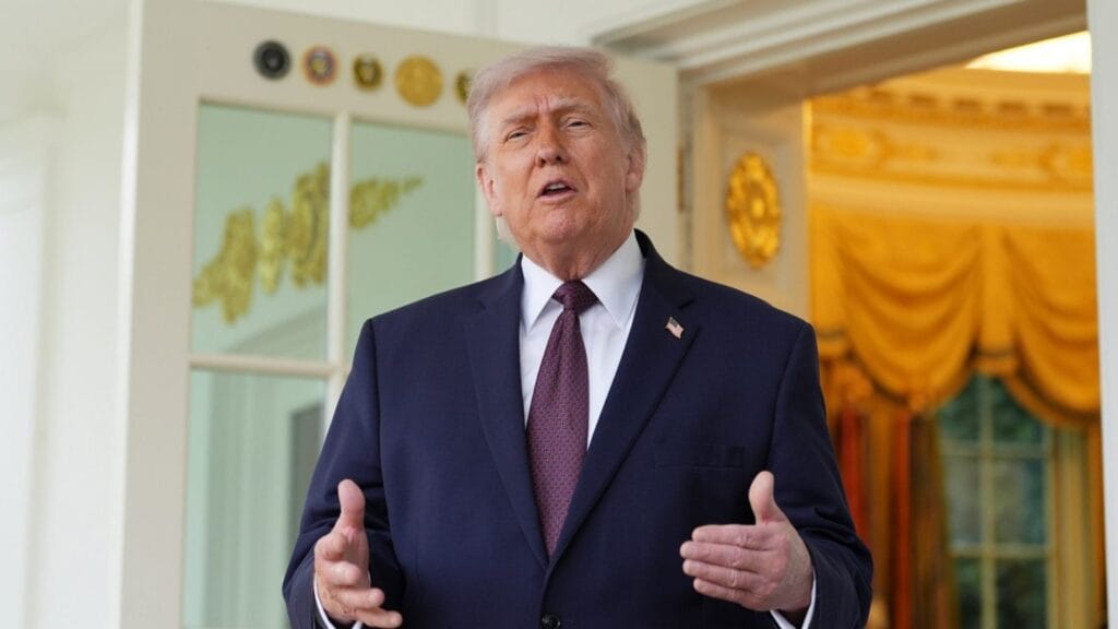 VIDEO: Trump abandona entrevista trar ser cuestionado sobre acusaciones de fraude electoral