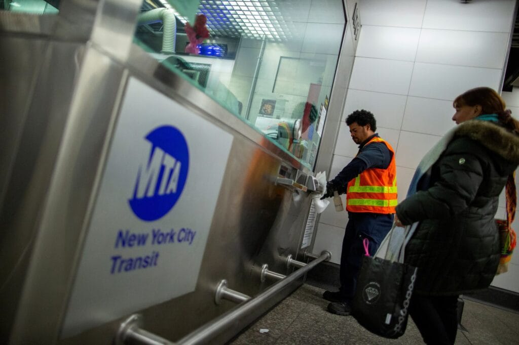 IA contra intrusiones: el plan de la MTA para blindar el Metro de NY