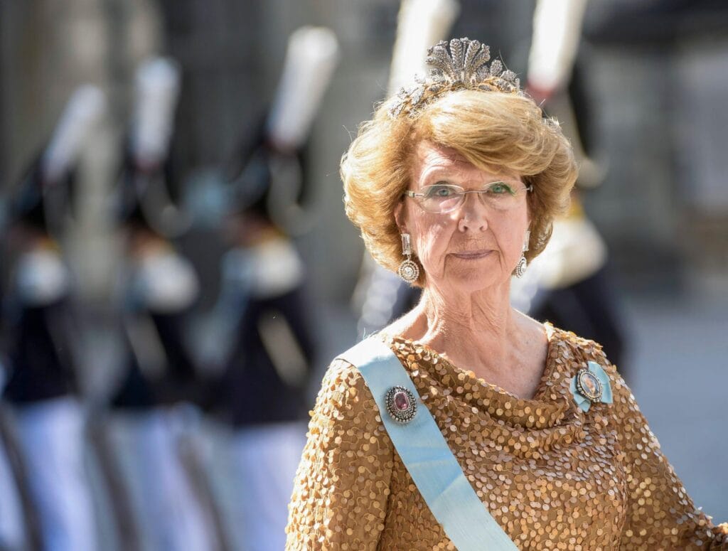 Princesa Désirée de Suecia hereda a sus hijas y excluye a su hijo varón