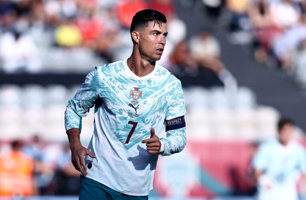 Portugal recibe bandera de manos del presidente: Ronaldo y el recuerdo de Diogo Jota