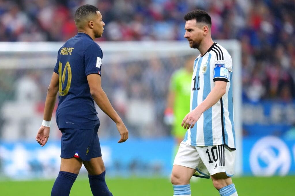 Mbappé arma su top de cracks mundialistas: Messi segundo, Maradona tercero