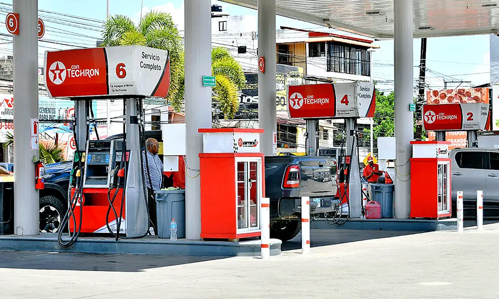 Gobierno presenta plan económico para enfrentar la crisis