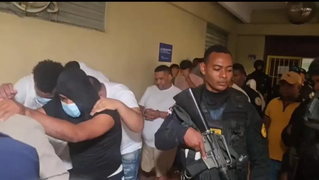 Aplazan medida coerción contra 10 imputados en Operación XL526