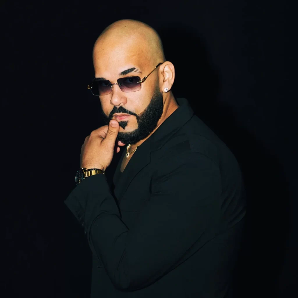 Bachatero Alejandro Santos regresa con “Dudas” a República Dominicana