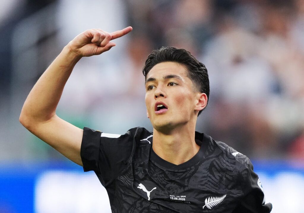 Irán empata 2-2 con Nueva Zelanda en su debut mundialista
