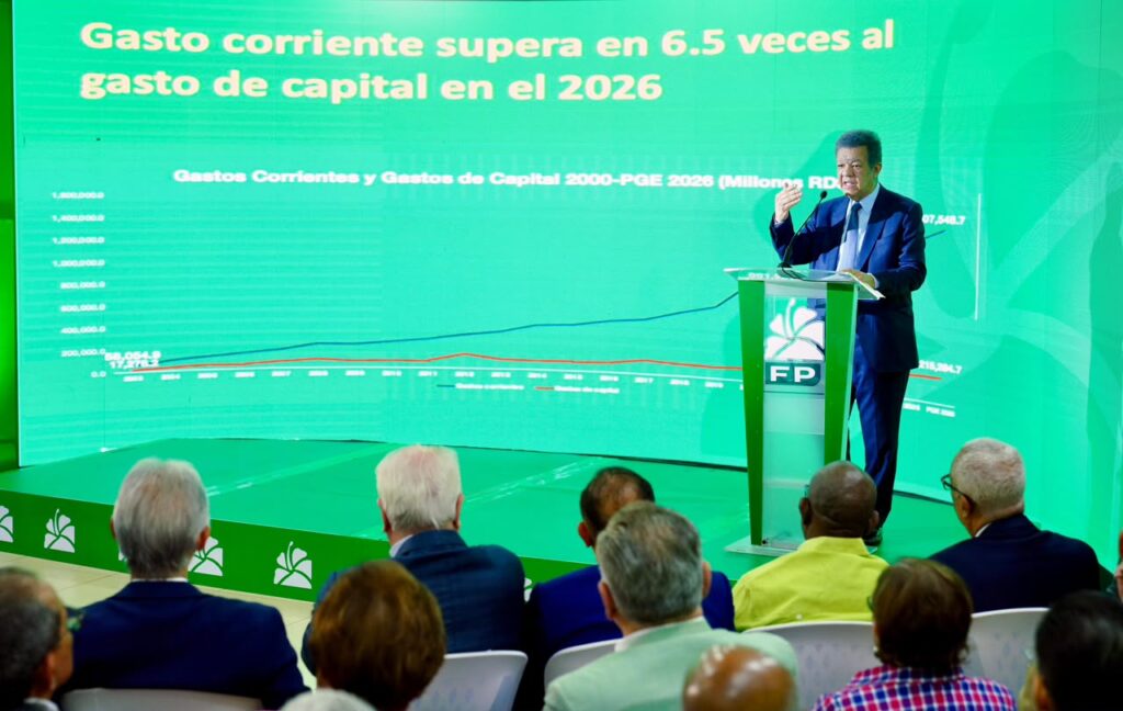 Leonel Fernández realizará este martes “La Voz del Pueblo”