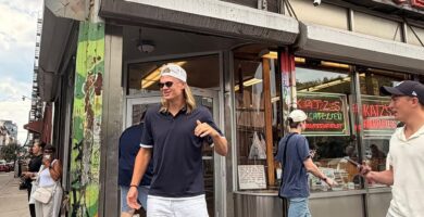 Haaland pasea por Manhattan tras marcar doblete en el Mundial