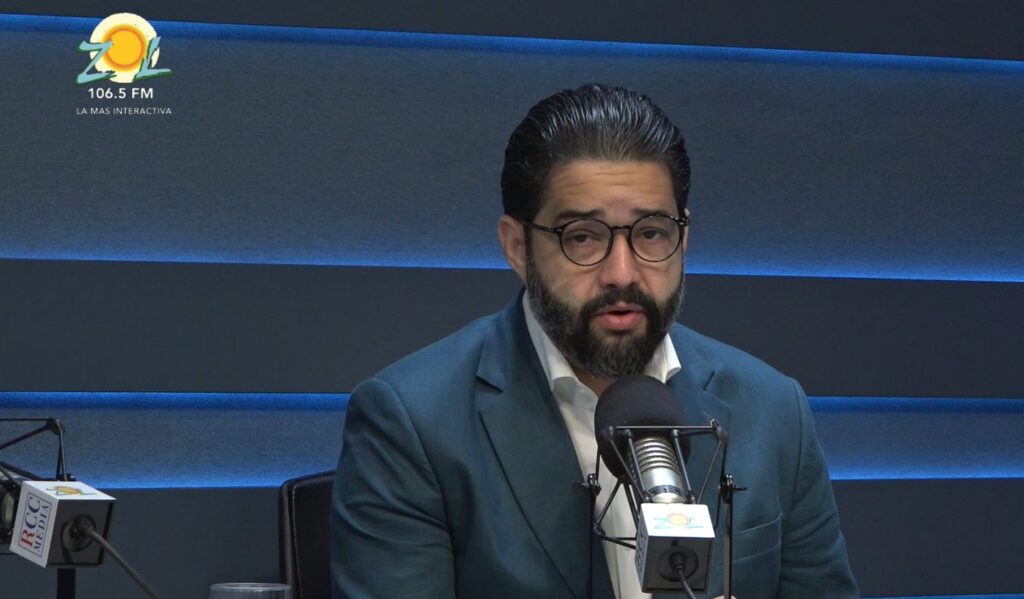 Economista rechaza reforma tributaria y advierte que el costo recaerá sobre la población