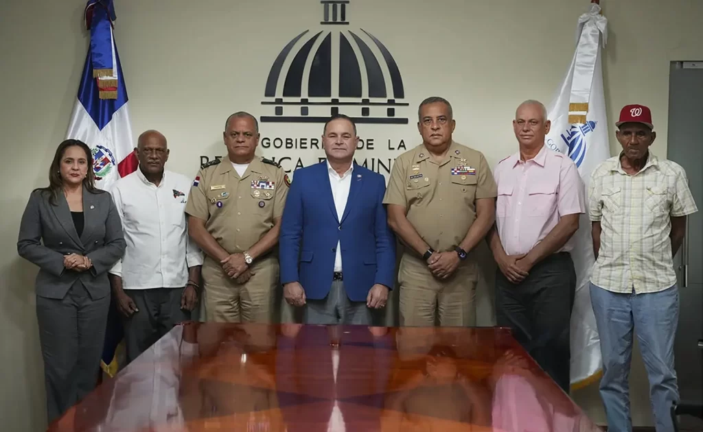 El Gobierno y productores de arroz y banano acuerdan acciones