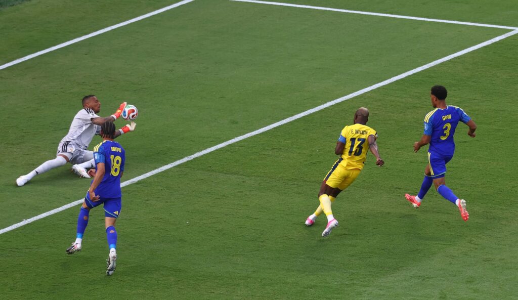 Eloy Room da primer punto a Curazao y obliga a Ecuador a ganar a Alemania