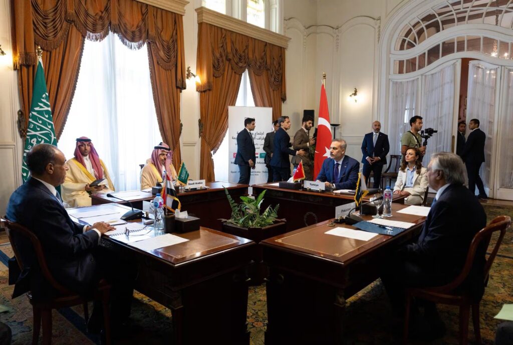 Potencias regionales piden aprovechar diálogo Irán-EE.UU. para crisis Gaza