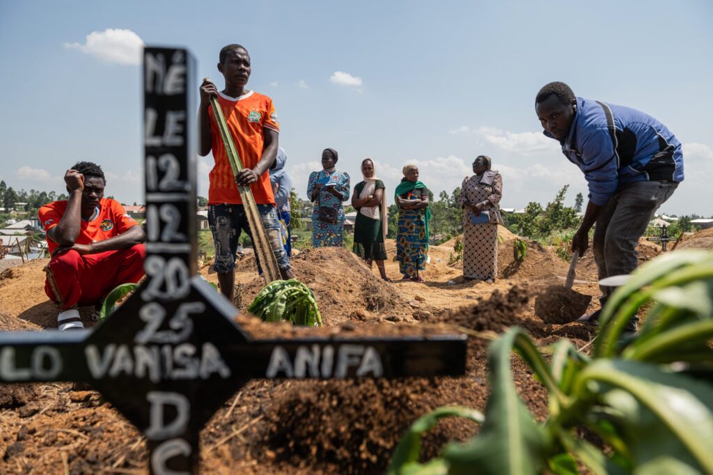 Ébola en Congo: más de mil casos y 254 muertos en brote de Ituri