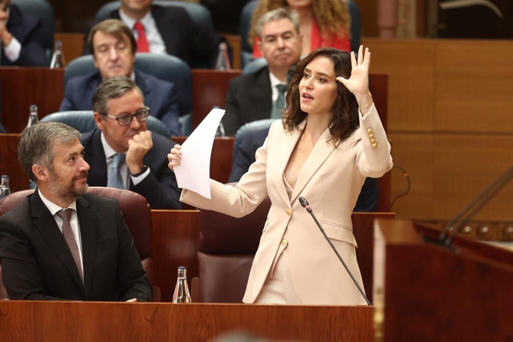Ayuso reta a Sánchez: condena a Ábalos exige elecciones ya