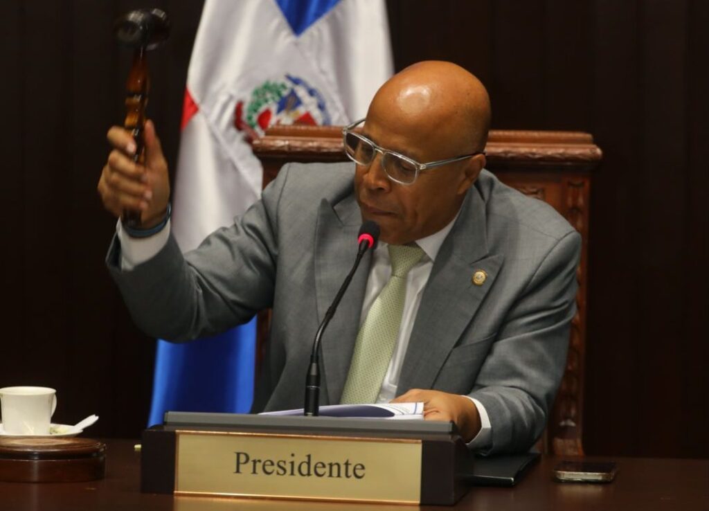 Diputados convierte en ley proyecto de medidas pro-crecimiento económico 