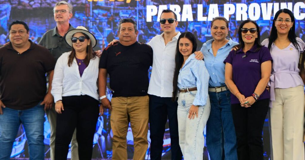 Daniel Noboa transforma Manabí con una inversión de USD 26 millones en obras, créditos y ayuda social