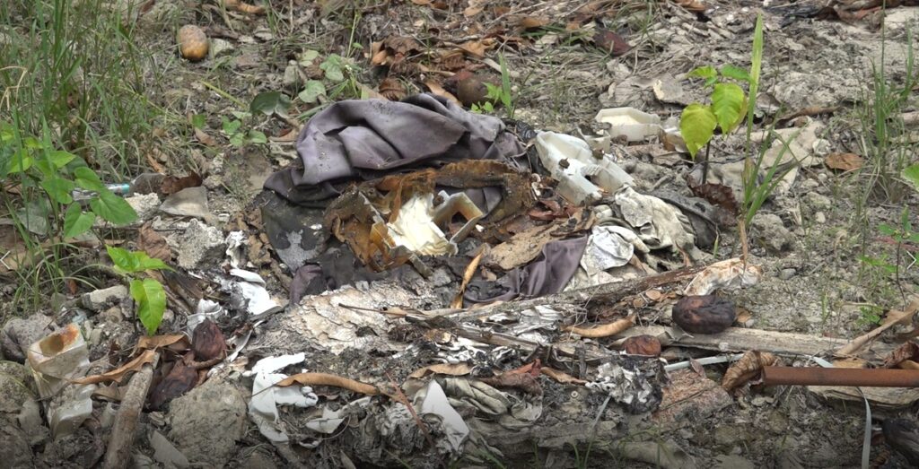 Denuncian exhumaciones sin aviso previo y profanación de tumbas en cementerios de Bayaguana