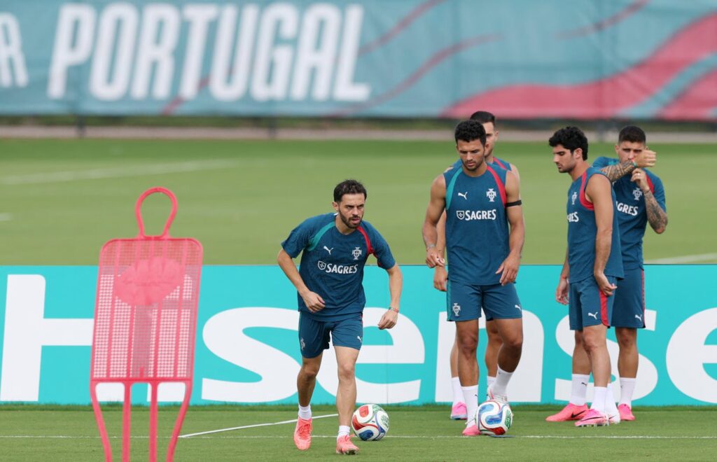 Roberto Martínez medita dejar fuera a Bernardo Silva ante Colombia en el Mundial