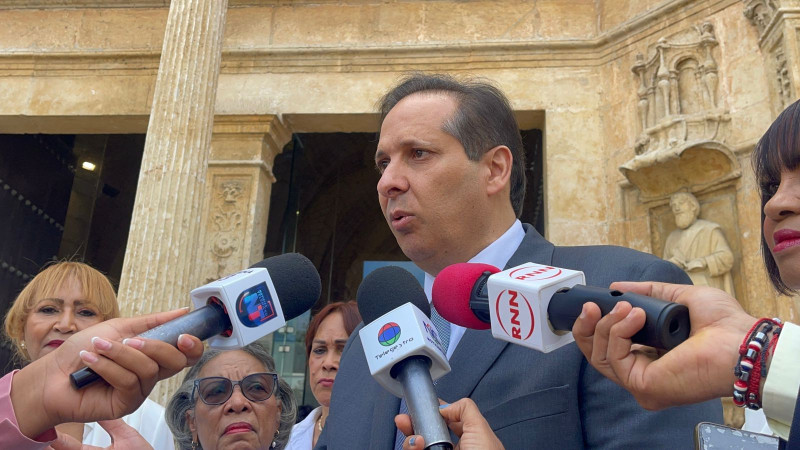 Víctor Atallah anuncia que equipo médico dominicano entrenado para desastres naturales viajará a Venezuela